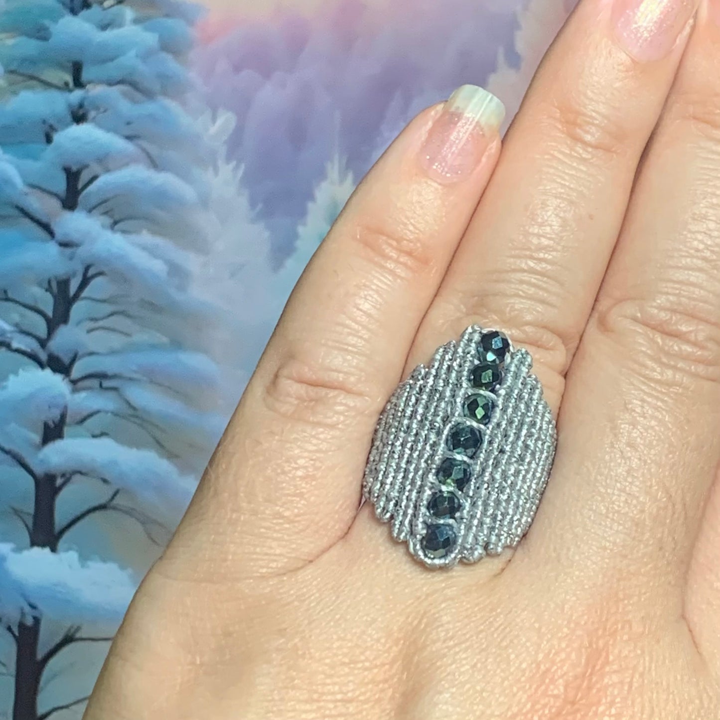 Anillo con Cristales Centrales